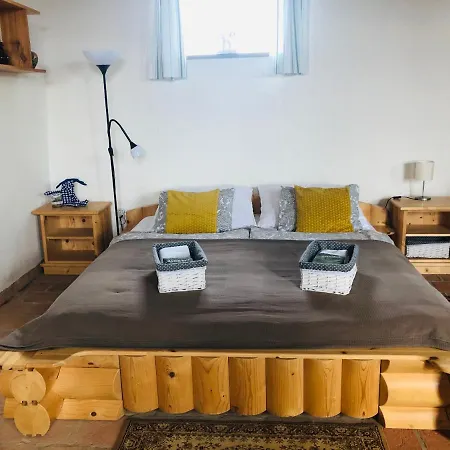 Edenkert Vendeghazak Guest house *