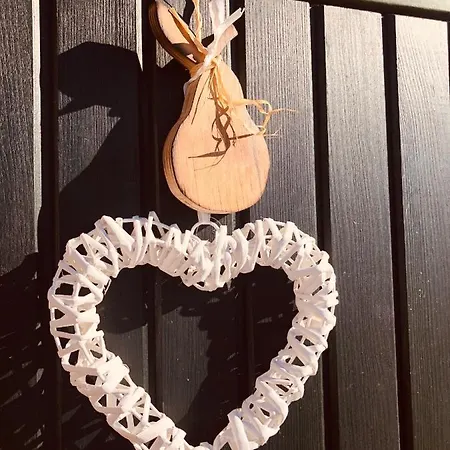 Edenkert Vendeghazak