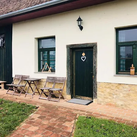 Edenkert Vendeghazak Pécsvárad