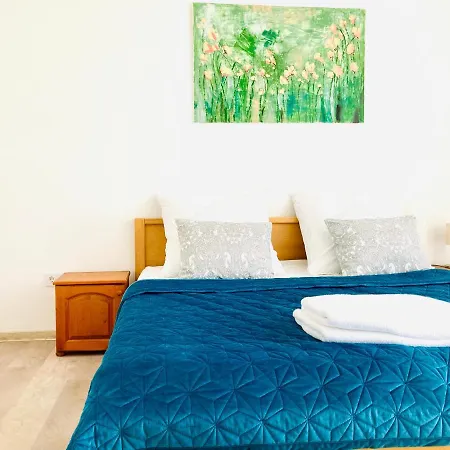 Edenkert Vendeghazak Πανσιόν 4*