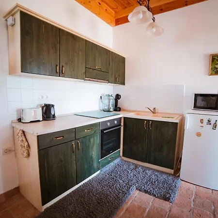 Edenkert Vendeghazak Πανσιόν Pécsvárad