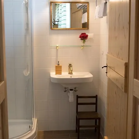 Πανσιόν Edenkert Vendeghazak Pécsvárad